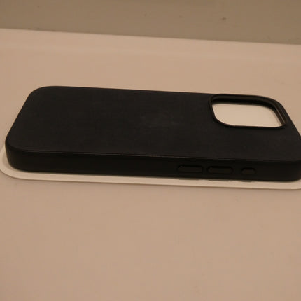 Apple FineWoven Case with MagSafe for iPhone 15 Pro  - Black