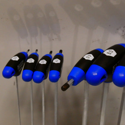 Klein Tools JTH98M Metric Journeyman T-Handle Hex Key Set with Stand (7-Piece)