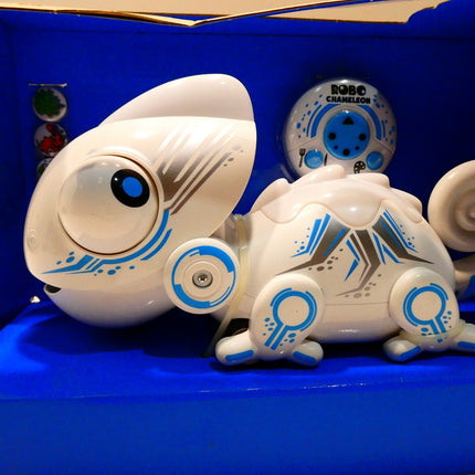 Silverlit Robo Chameleon - Move, Aim, and Catch