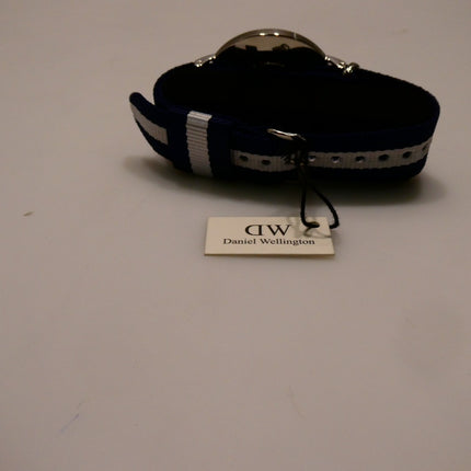 Daniel Wellington St Mawes White Dial SS Navy Strap Quartz Mens Watch DW00100018