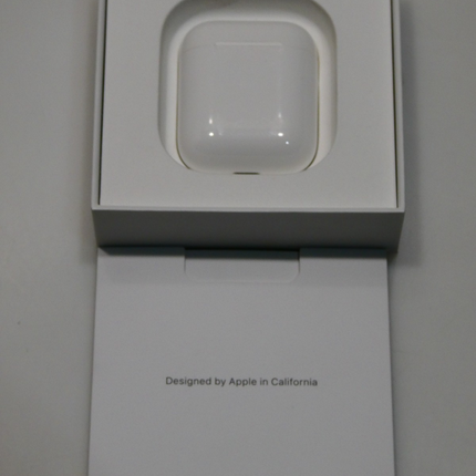 Apple AirPods with Charging Case (2nd Generation)