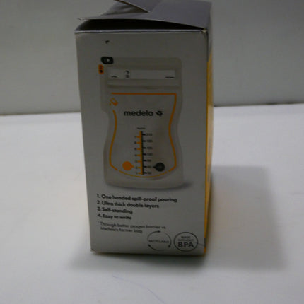 Medela Easy Pour Breastmilk Storage Bags | 50 Count 210ml