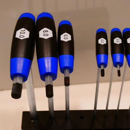 Klein Tools JTH98M Metric Journeyman T-Handle Hex Key Set with Stand (7-Piece)