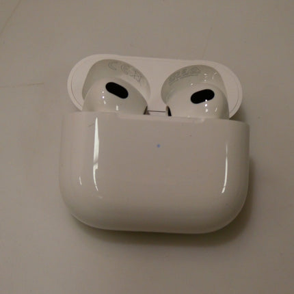 Apple AirPods with MagSafe Wireless Charging Case 3rd Gen MME73ZA/A