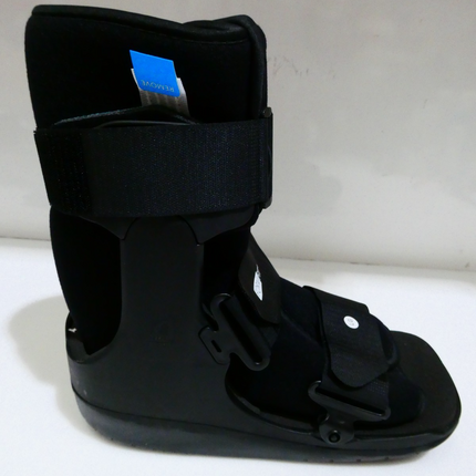 Ossur Form-Fit Short Regular Walker, Fracture Boot (Large) – Orthopedic Boot for