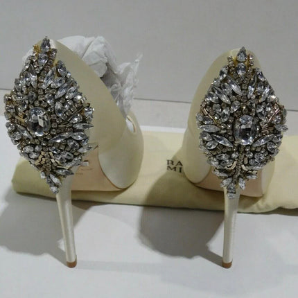 Badgley Mischka Women's Kiara Platform Pump, Ivory Size - 5.5 M US