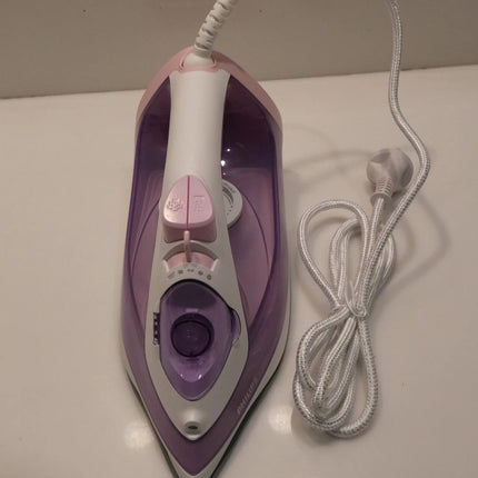 Philips Perfect Care 3000 Series Steam Iron, 2000 W Power - Purple (DST3010/39)