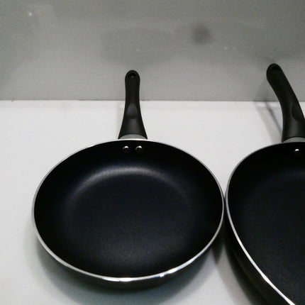 Amazon Basics 3-Piece Non-Stick Frying Pan Set - 20.32 cm, 25.4 cm, and 30.48 cm