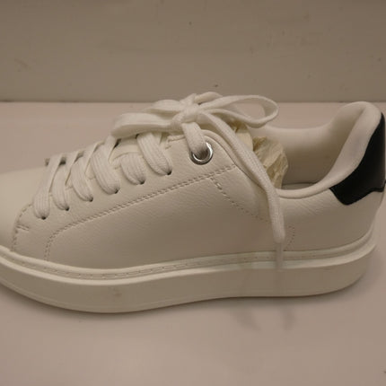 Steve Madden Women's Charlie Sneaker, White, Size - 5.5 US