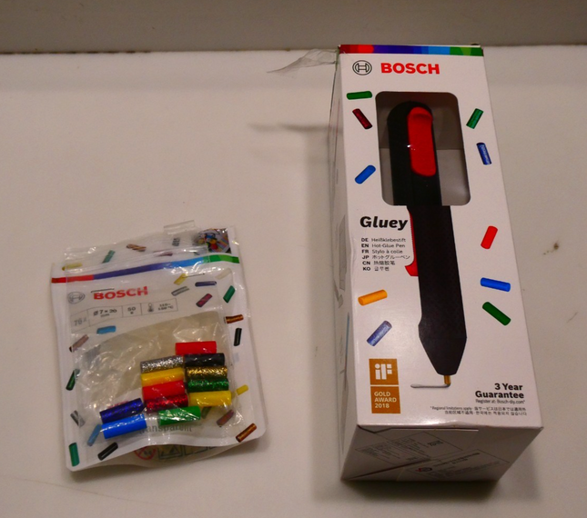 Bosch Cordless Hot Glue Pen Inc Rechargeable AA Batteries & 20 Glue Sticks Gluey