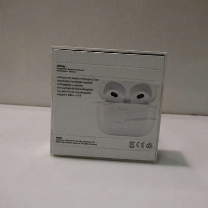 Apple AirPods with MagSafe Wireless Charging Case 3rd Gen MME73ZA/A