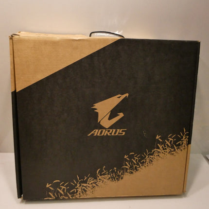 GIGA GTX1080/8G D5X/17.3"QHD 120Hz G-Sync IPS/i7-7820HK/DDR4-240032G(16G*2)/M.2