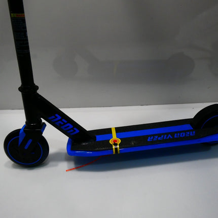 Y Volution Neon Viper Scooter, Ride On