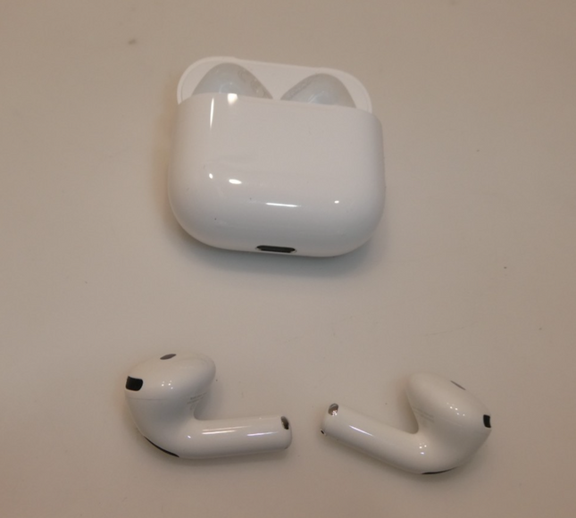 Apple AirPods 4 - White