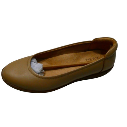 Naturalizer Women's Flexy Ballet Flat, Nude, 5 US