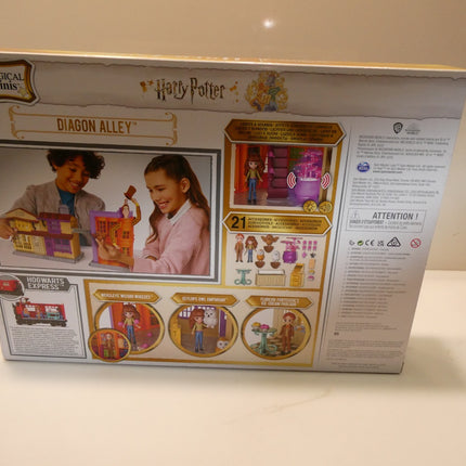 Wizarding World Harry Potter, Magical Minis Diagon Alley 3-in-1 Playset with Lig