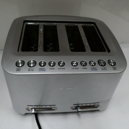 Breville BTA845BSS the Smart Toast 4 Slice Toaster