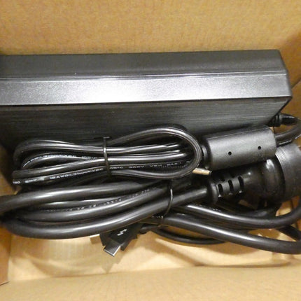 Kensington SD5560T Thunderbolt 3 and USB-C Dual 4K Hybrid Docking Station – 96W