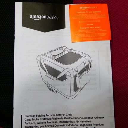 Amazon Basics Premium Folding Portable Soft Pet Crate - 53 x 38 x 38 cm - RED