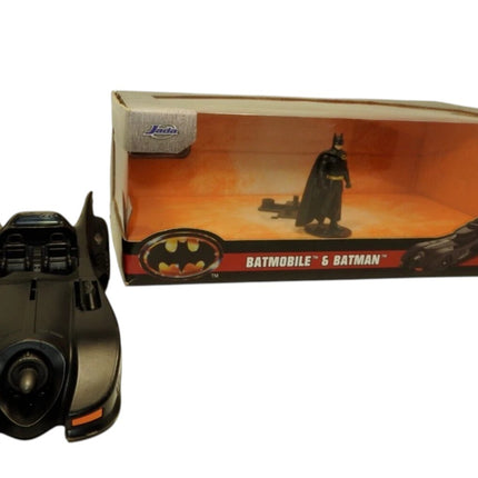 Jada Hollywood Rides 1989 Batman Batmobile & Figure 1:24 Diecast Model Car