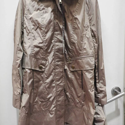 Cole Haan Women's Packable Hooded Rain Jacket with Bow, Champagne, X-Small Petit