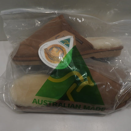 UGG Men's Scuff Slipper, Chestnut, Size - 11