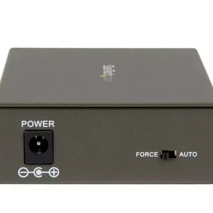 StarTech.com 1000 Mbps Gigabit Multi Mode Fiber Ethernet Media Converter SC 550m