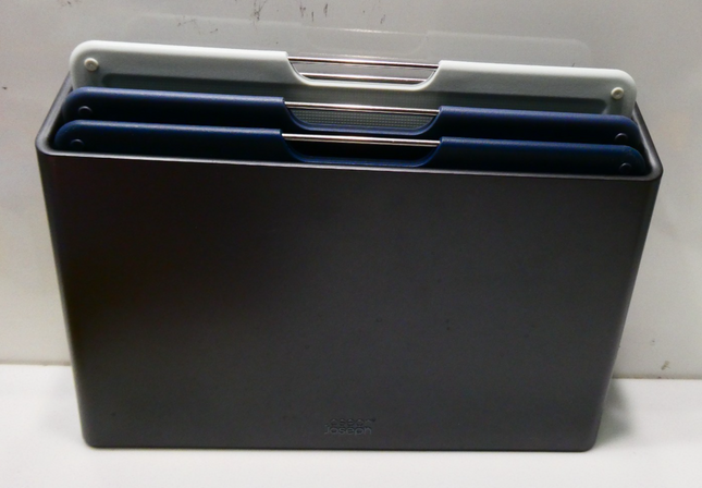 Joseph Joseph Folio 4-piece Chopping Board Set with Storage Case - Graphite