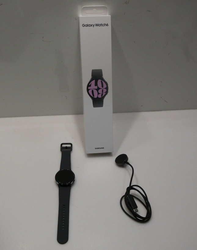 Samsung Galaxy Watch6 40mm Smart Watch Health Monitoring Fitness Tracking LTE