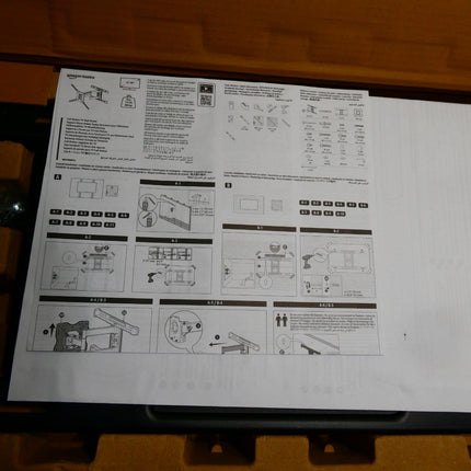 Amazon Basics Full Motion TV Wall Mount with Horizontal Post Installation Leveli