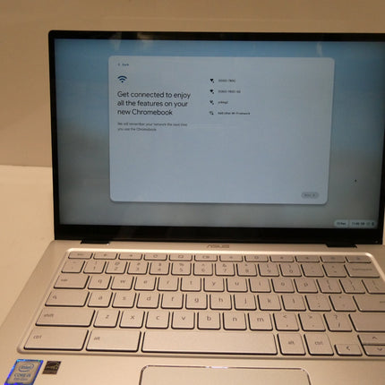 ASUS Chromebook Flip Laptop, 14.0-inch, Chrome OS, Intel Core i5-8200Y Processor