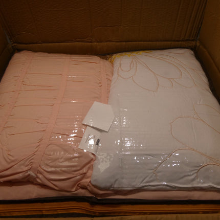 Intelligent Design Cozy Comforter Casual Waterfall Multi Layer Ruffle All Season