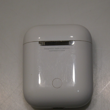 Apple AirPods with Charging Case (2nd Generation)