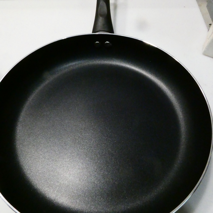 Amazon Basics 3-Piece Non-Stick Frying Pan Set - 20.32 cm, 25.4 cm, and 30.48 cm