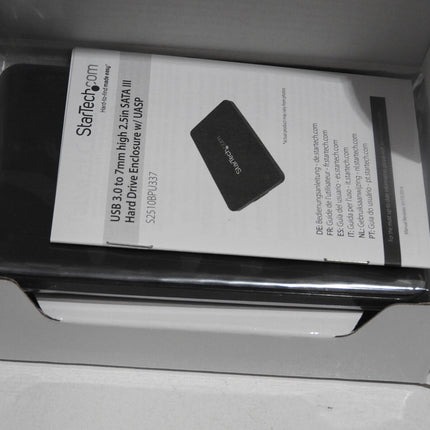 StarTech.com Drive Enclosure for 2.5in SATA SSDs / HDDs - USB 3.0 - 7mm