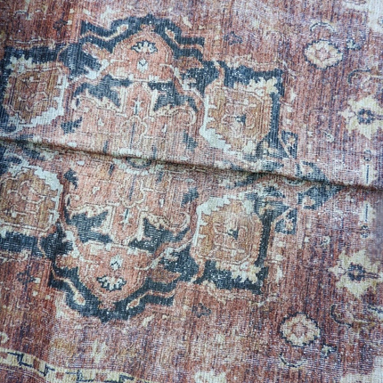 The Rug Collective Vintage Crown HDJ2244-01 80 x 500