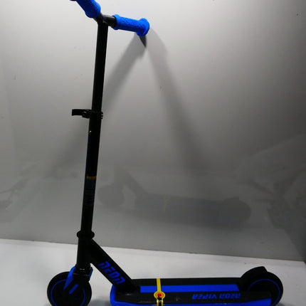 Y Volution Neon Viper Scooter, Ride On