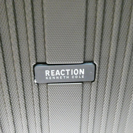 Kenneth Cole REACTION Out of Bounds Lightweight Hardshell 4-Wheel Spinner