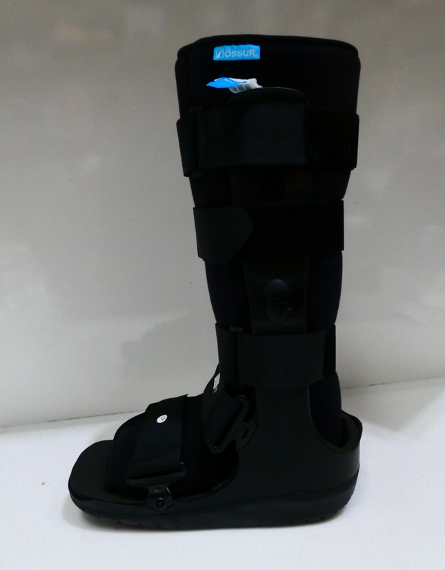 Ossur Form-Fit Moon Boot Regular Walker, Large (One Leg Only)