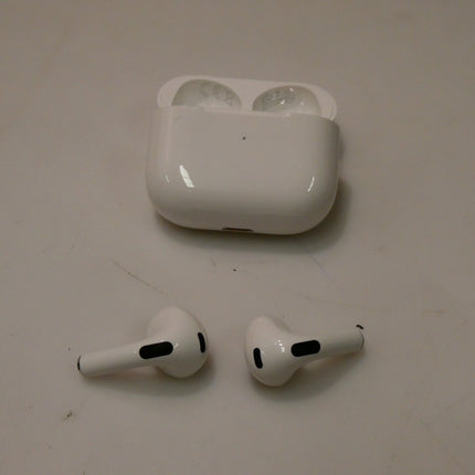 Apple AirPods with MagSafe Wireless Charging Case 3rd Gen MME73ZA/A