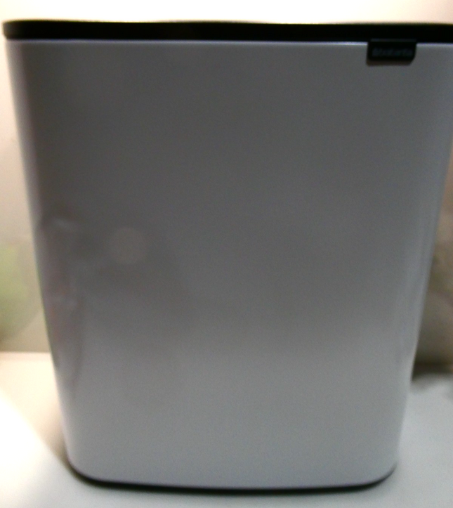 Brabantia BO Touch Bin Hi 2 x 30 Litre, White (Dent)