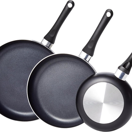 Amazon Basics 3-Piece Non-Stick Frying Pan Set - 20.32 cm, 25.4 cm, and 30.48 cm