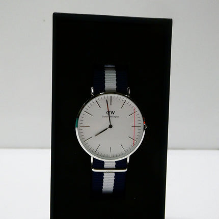 Daniel Wellington St Mawes White Dial SS Navy Strap Quartz Mens Watch DW00100018
