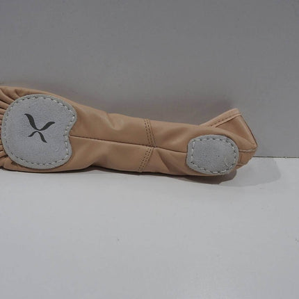 Capezio Women’s Split Sole Daisy Outdoor Shoes, 5.5 US