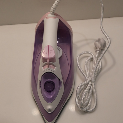 Philips Series 3000 Steam Iron - Purple DST3010/39