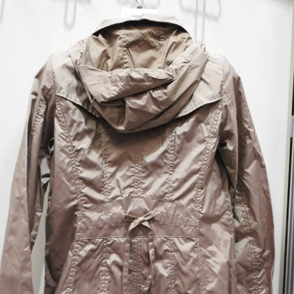 Cole Haan Women's Packable Hooded Rain Jacket with Bow, Champagne, X-Small Petit